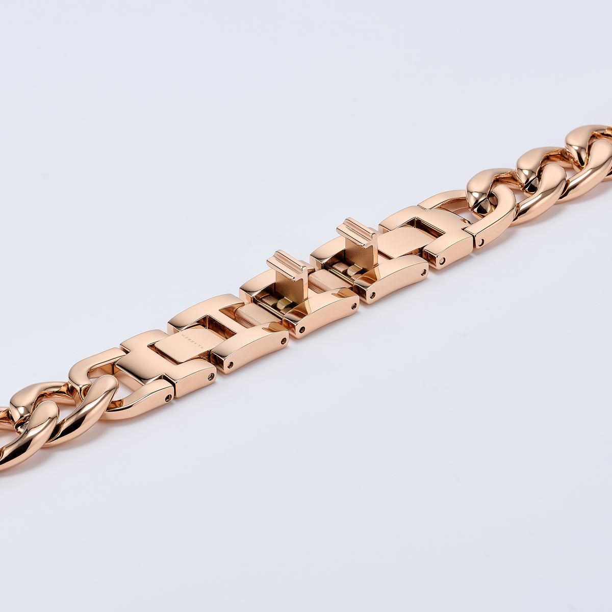 8月発売　Volare Chain 17mm