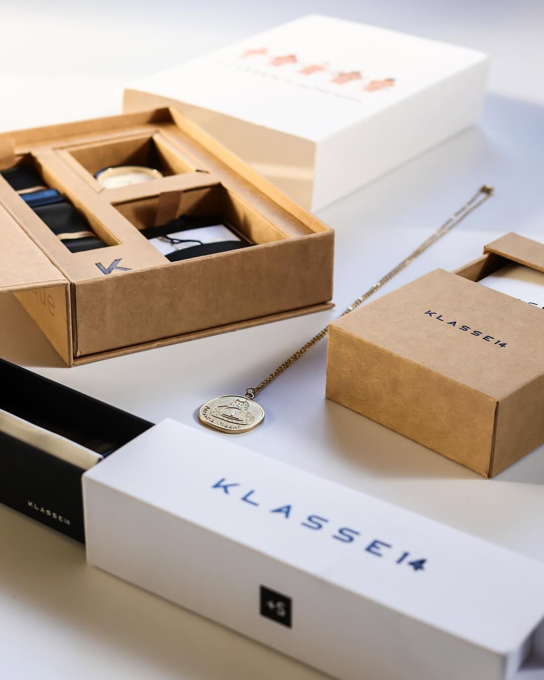 今季新作　Mサイズ　超美品　1.4万 コラボ・限定】Klasse14 x Topbananax Mooma Mooni Mesh – KLASSE14 JAPAN