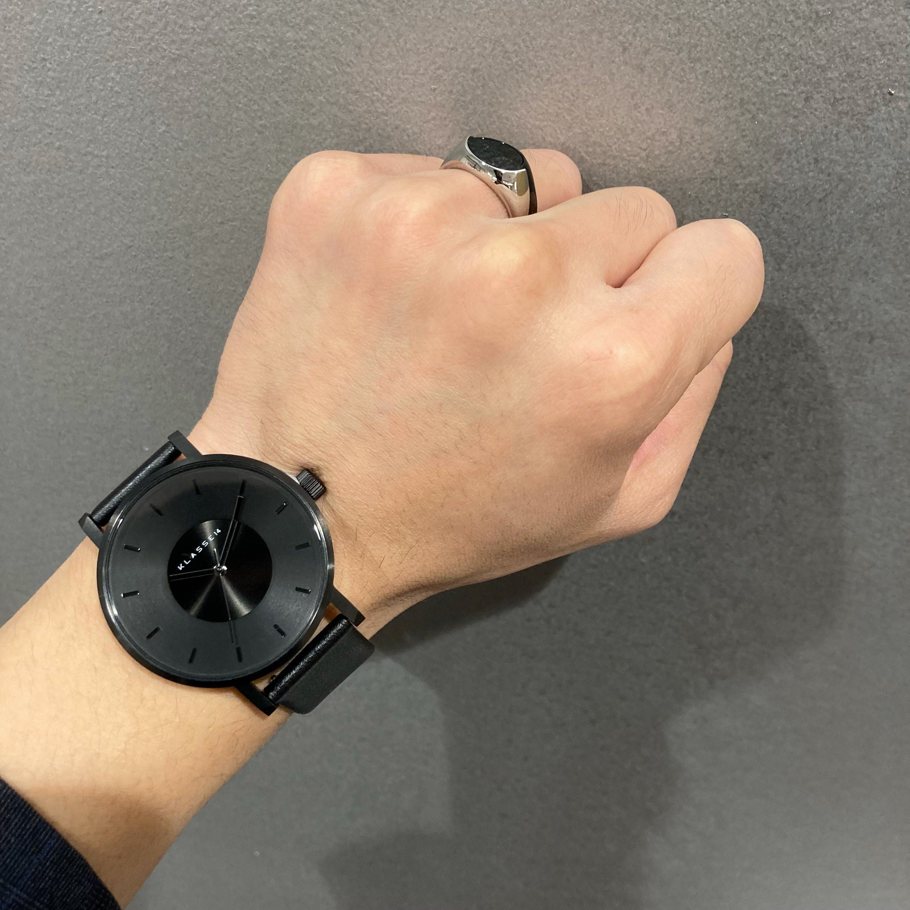 【新品】Klasse14 腕時計 VO14BK002M 42mm ブラックレザー
